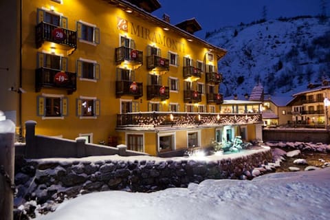 Property building, Winter, River view