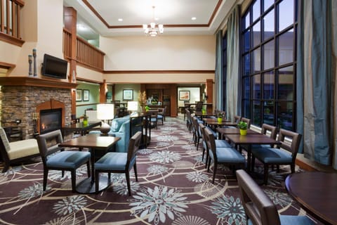 Staybridge Suites Minneapolis-Maple Grove, an IHG Hotel Hotel in Maple Grove