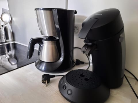 Coffee/tea facilities, Breakfast