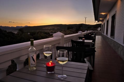 View (from property/room), Food and drinks, Mountain view, Drinks, Sunset