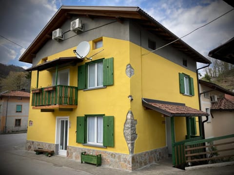 Farmhouse Cvetje Farm Stay in Friuli-Venezia Giulia