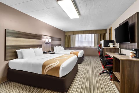 Quality Inn & Suites Altoona Pennsylvania Hotel in Altoona