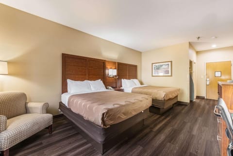 Quality Inn & Suites Hendersonville - Flat Rock Hotel in Hendersonville