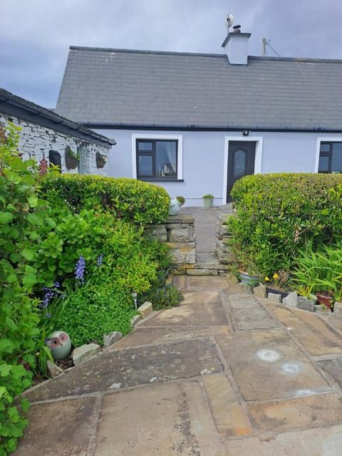 Rose Meadow Cottage House in County Clare