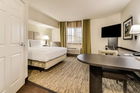 Candlewood Suites Portland Airport, an IHG Hotel Hotel in Parkrose