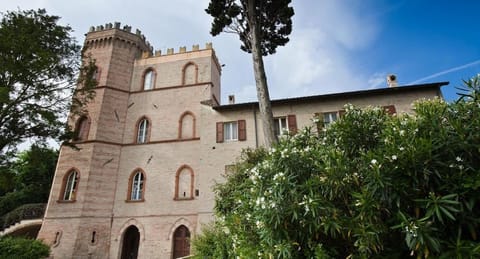 Castello Montegiove Hotel in Fano