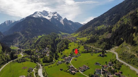 Property building, View (from property/room), Area and facilities