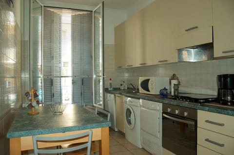 Appartement les clematites Apartment in Menton