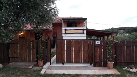 Neighbourhood, Area and facilities