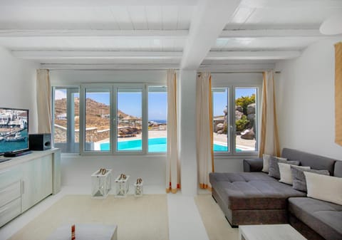 Living room, Pool view