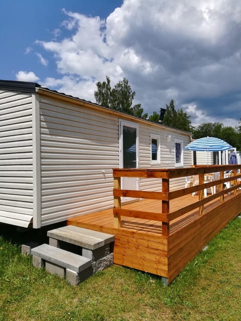 Kemp Lipno - Jenišov Campeggio /
resort per camper in Horní Planá