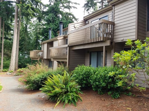 Multi Resorts at Kala Point House in Puget Sound