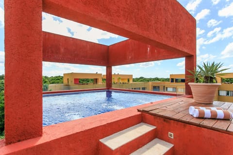 Private Pool Penthouse, Bikes plus Resort Pool Onsite! Apartment in Playa del Carmen