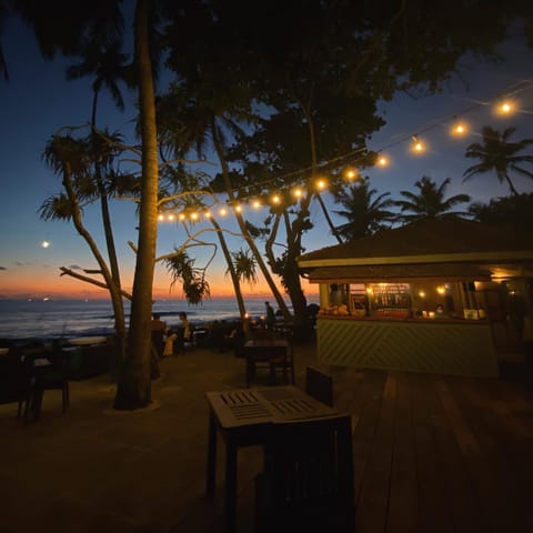 Restaurant/places to eat, Dining area