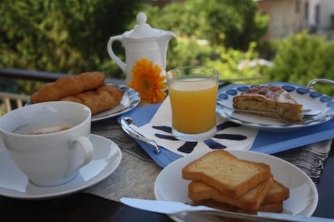 Garden, Balcony/Terrace, Food and drinks