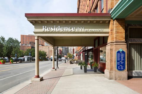 Residence Inn by Marriott Cleveland Downtown Hotel in Cleveland Heights