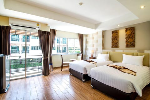 Suvarnabhumi Ville Airport Hotel Resort in Bangkok