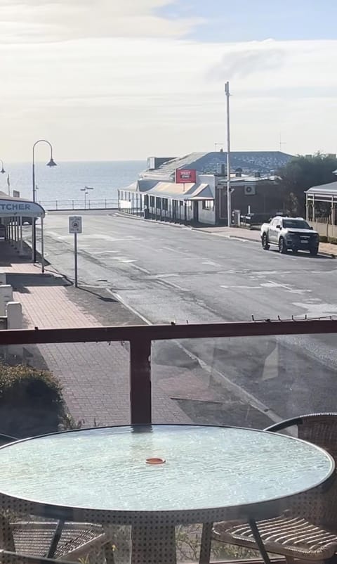 Balcony/Terrace, Sea view, Location