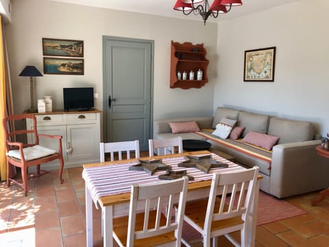 Les Aurochs Bed and Breakfast in Grimaud