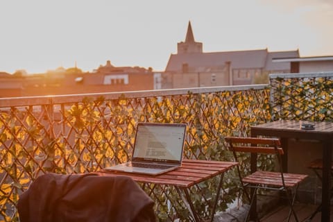 View (from property/room), View (from property/room), Balcony/Terrace, City view, City view, Landmark view, Landmark view, Street view, Street view, Quiet street view