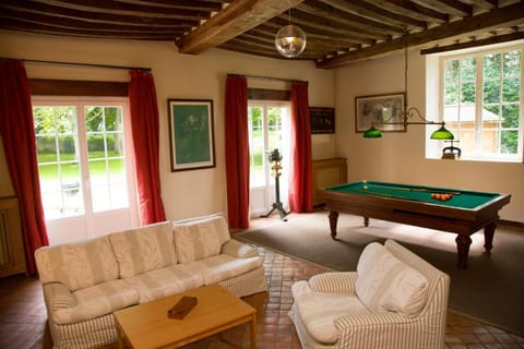 Billiard, Living room, Garden view, Garden view