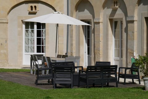 Patio, BBQ facilities, Balcony/Terrace