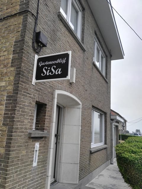 Property building, Facade/entrance, Property logo or sign
