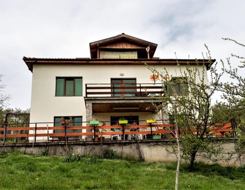 Patio, Spring, Balcony/Terrace