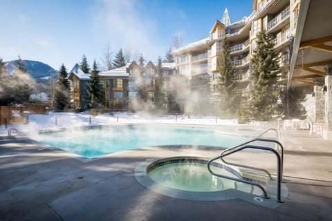 Cascade Lodge Apartment in Whistler