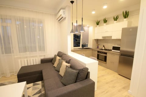 Inn Home Apartments - Ocean Plaza area Condo in Kiev City - Kyiv