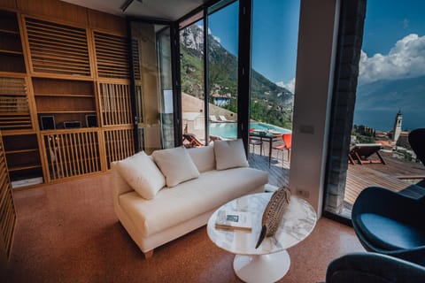 Contemporary Resort House Villa in Gargnano