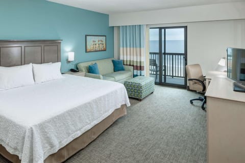Hampton Inn & Suites by Hilton Carolina Beach Oceanfront Hotel in Carolina Beach