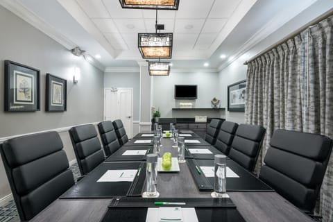 Meeting/conference room