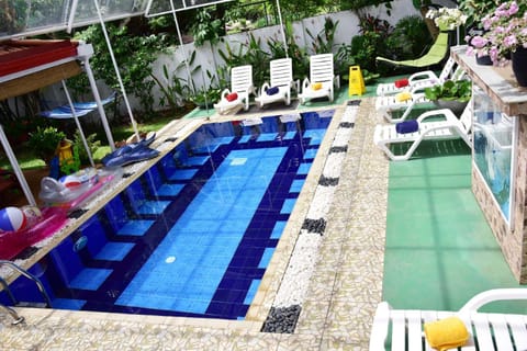 Swimming pool, Swimming pool