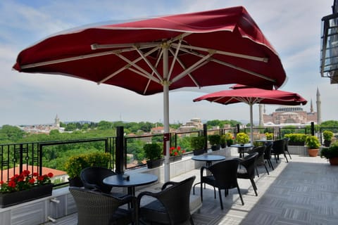 Agora Life Hotel - Special Class Hotel in Istanbul