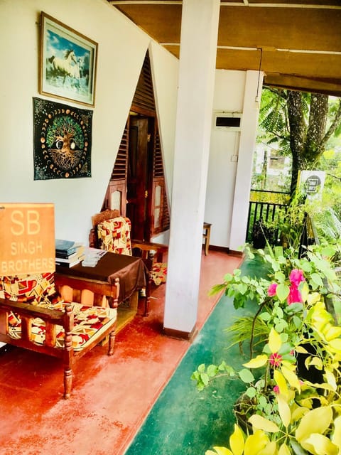 Singh Brothers Bed and Breakfast in Central Province