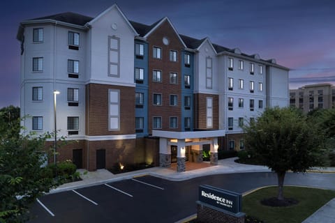 Property building, Night, Street view, Location, Parking