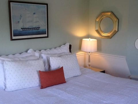 Harbor House Inn Bed and Breakfast in Boothbay Harbor