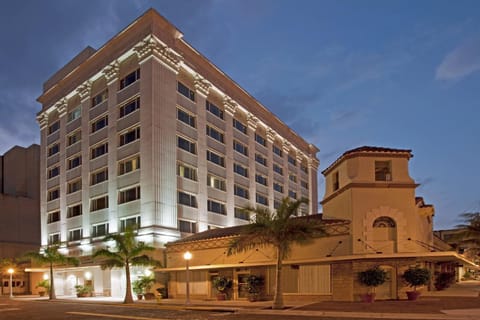 The Banyan Hotel Fort Myers, Tapestry Collection by Hilton Hôtel in Fort Myers
