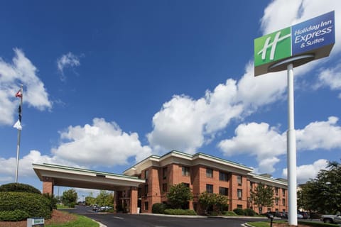 Holiday Inn Express Hotel & Suites Columbia-I-20 at Clemson Road, an IHG Hotel Hotel in Columbia