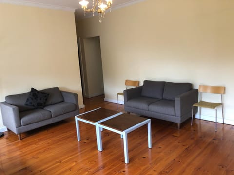 Glenelg Holiday Apartments-Ellis Appartement in Moseley Street