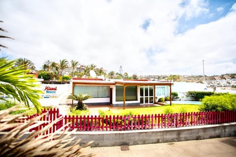 Bungalows Miami Beach Campground/ 
RV Resort in Maspalomas