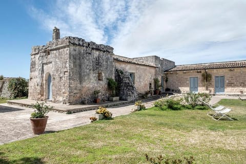 Property building, Garden, Garden view, Garden view, Breakfast