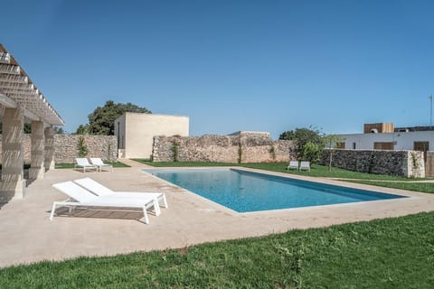 Patio, Day, Pool view, Swimming pool, sunbed