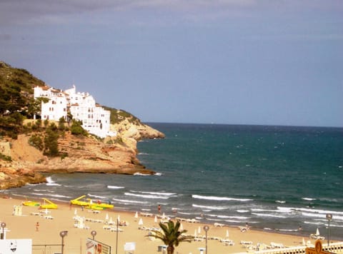 Balcony/Terrace, Beach, Beach, Landmark view, Mountain view, Sea view