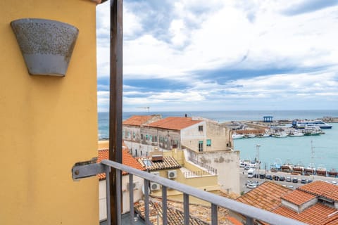 Natural landscape, View (from property/room), Balcony/Terrace, Sea view