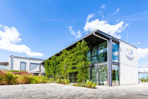 Property building, Facade/entrance