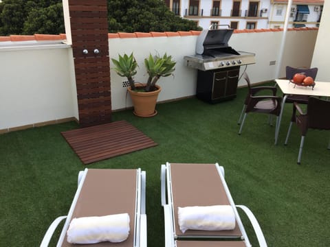 Patio, BBQ facilities, Garden, Solarium, Balcony/Terrace