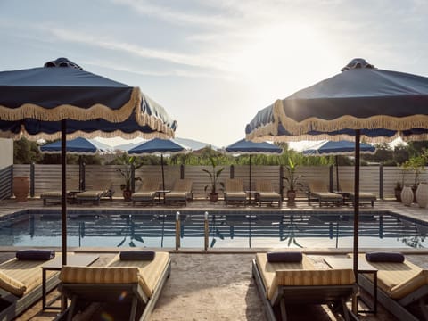 Day, Pool view, Swimming pool, sunbed