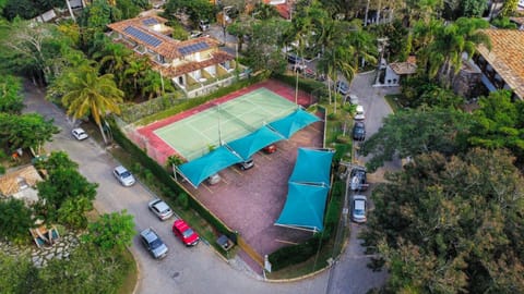 Property building, Neighbourhood, Bird's eye view, Tennis court, Location